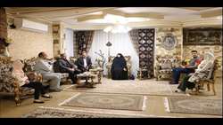 دیدار رئیس دانشگاه علوم پزشکی استان سمنان با دکتر حسینی ریاست بیمارستان 15 خرداد مهدیشهر و رزمنده و جانباز سرافراز جنگ تحمیلی