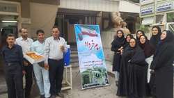 پخش شربت و شیرینی به مناسبت بزرگداشت سالروز آزادسازی خرمشهر در بیمارستان 15 خرداد مهدیشهر